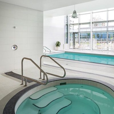 Element Vancouver Metrotown 4*
