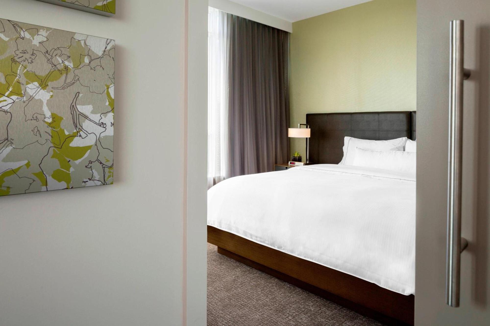 Element Vancouver Metrotown Hotel Burnaby