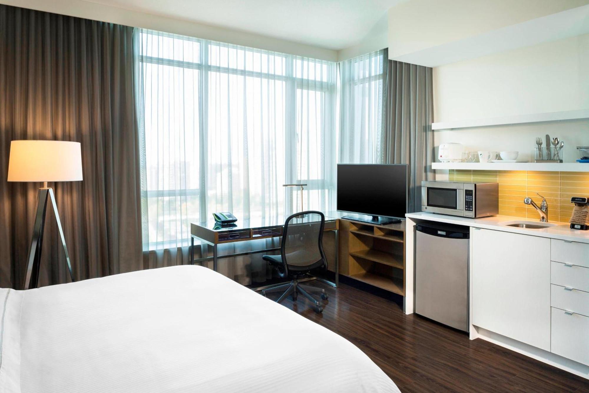 Element Vancouver Metrotown Hotel Burnaby