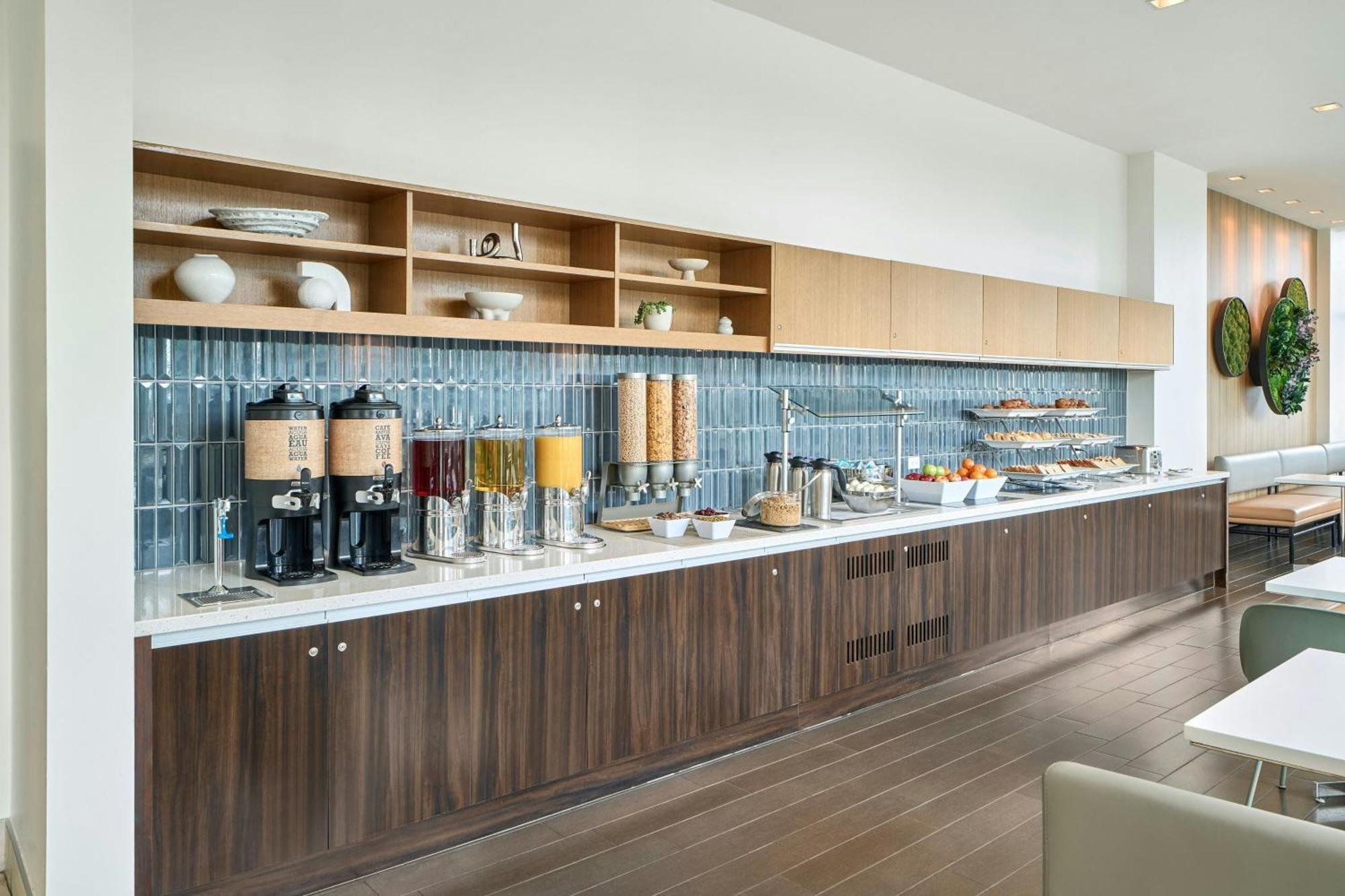 Hotel Element Vancouver Metrotown Burnaby