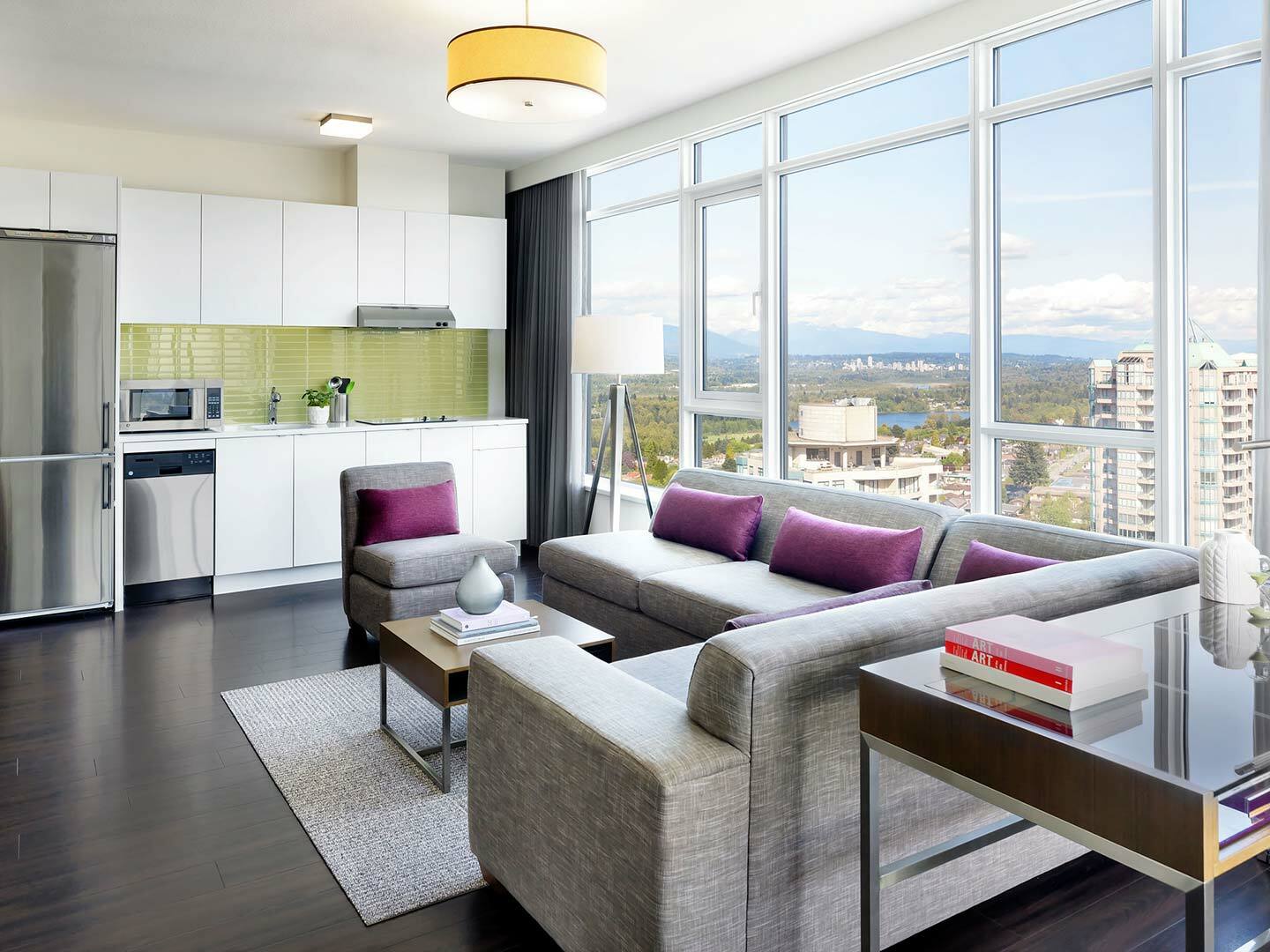 Element Vancouver Metrotown Hotel 4*